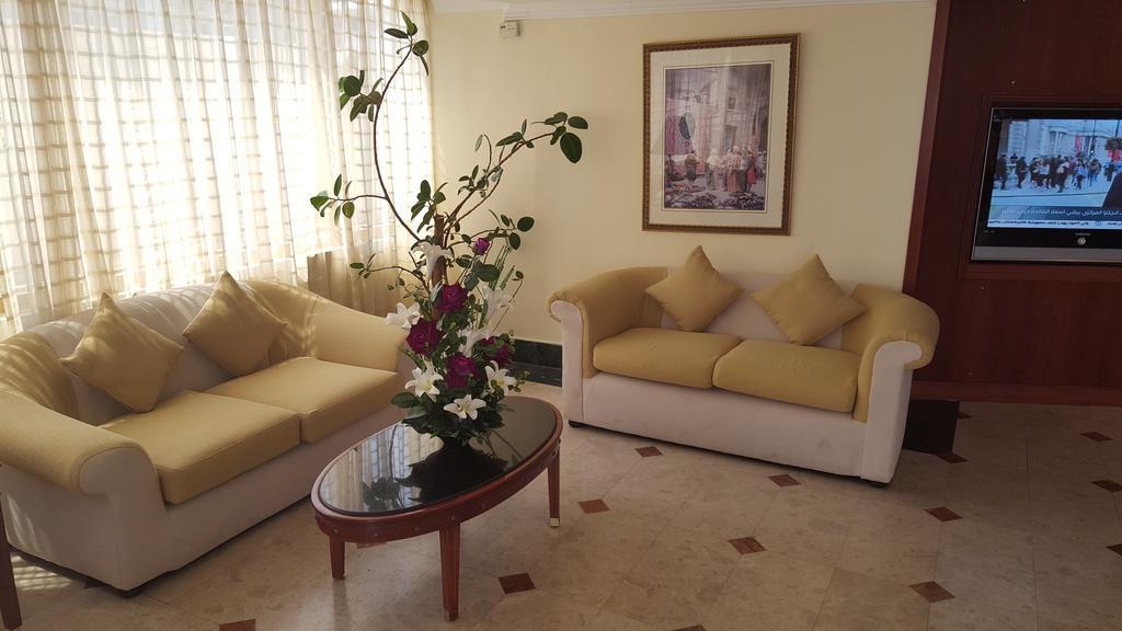 London Crown 2 Hotel Apartments Dubai Bagian luar foto