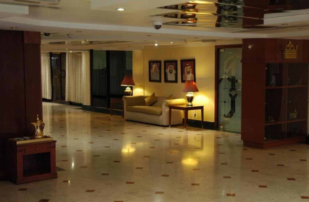 London Crown 2 Hotel Apartments Dubai Bagian luar foto